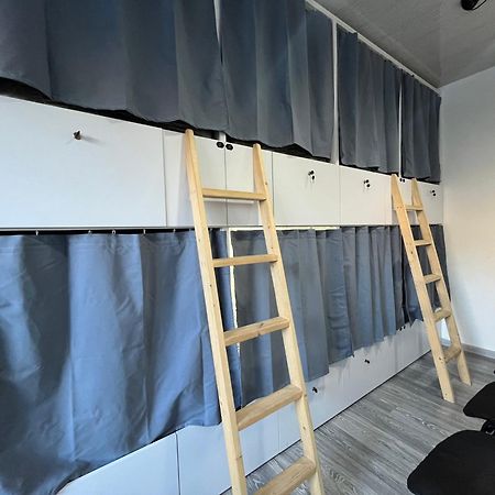Hostel La Casa ديليجان المظهر الخارجي الصورة