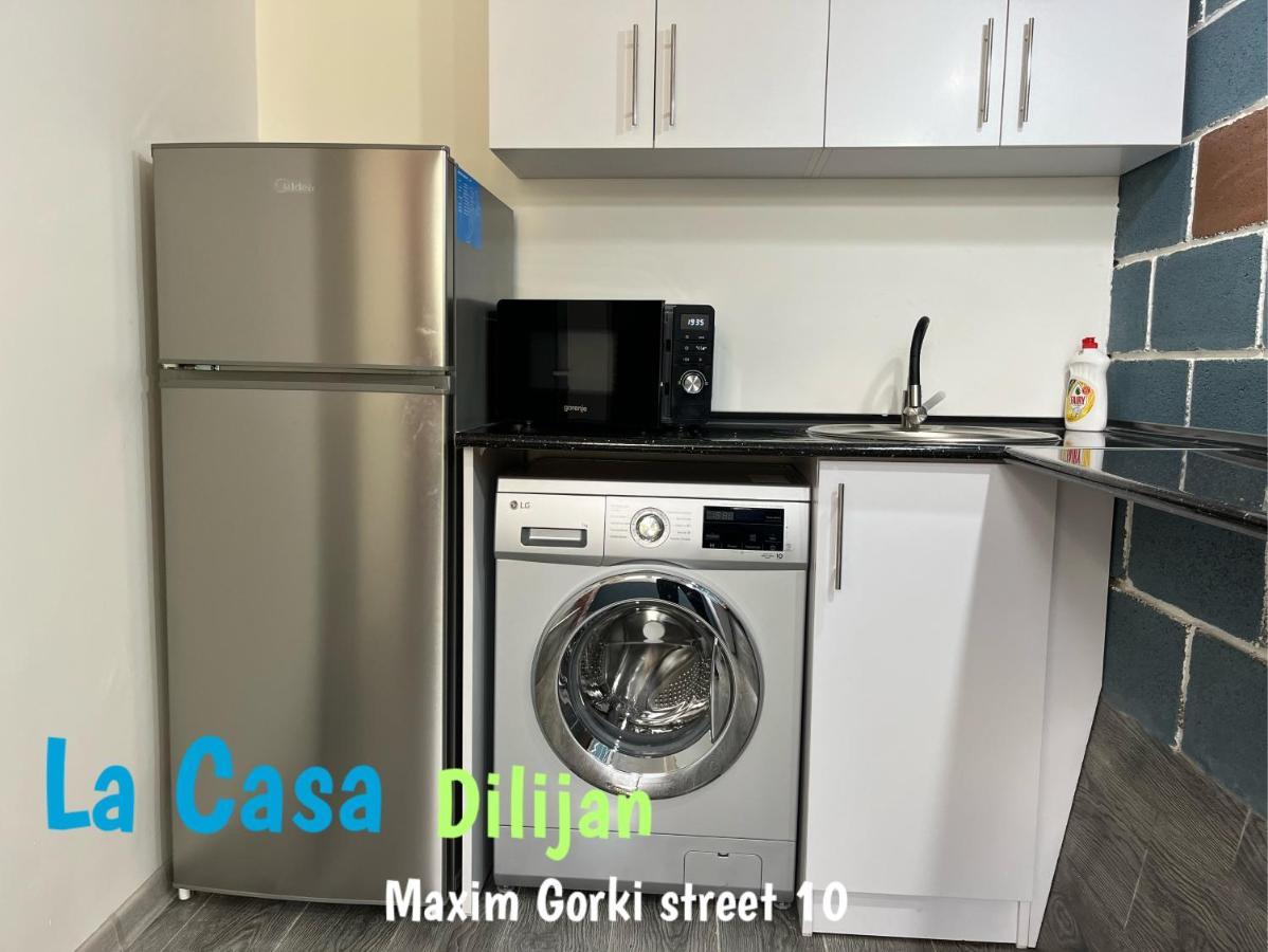 Hostel La Casa ديليجان المظهر الخارجي الصورة