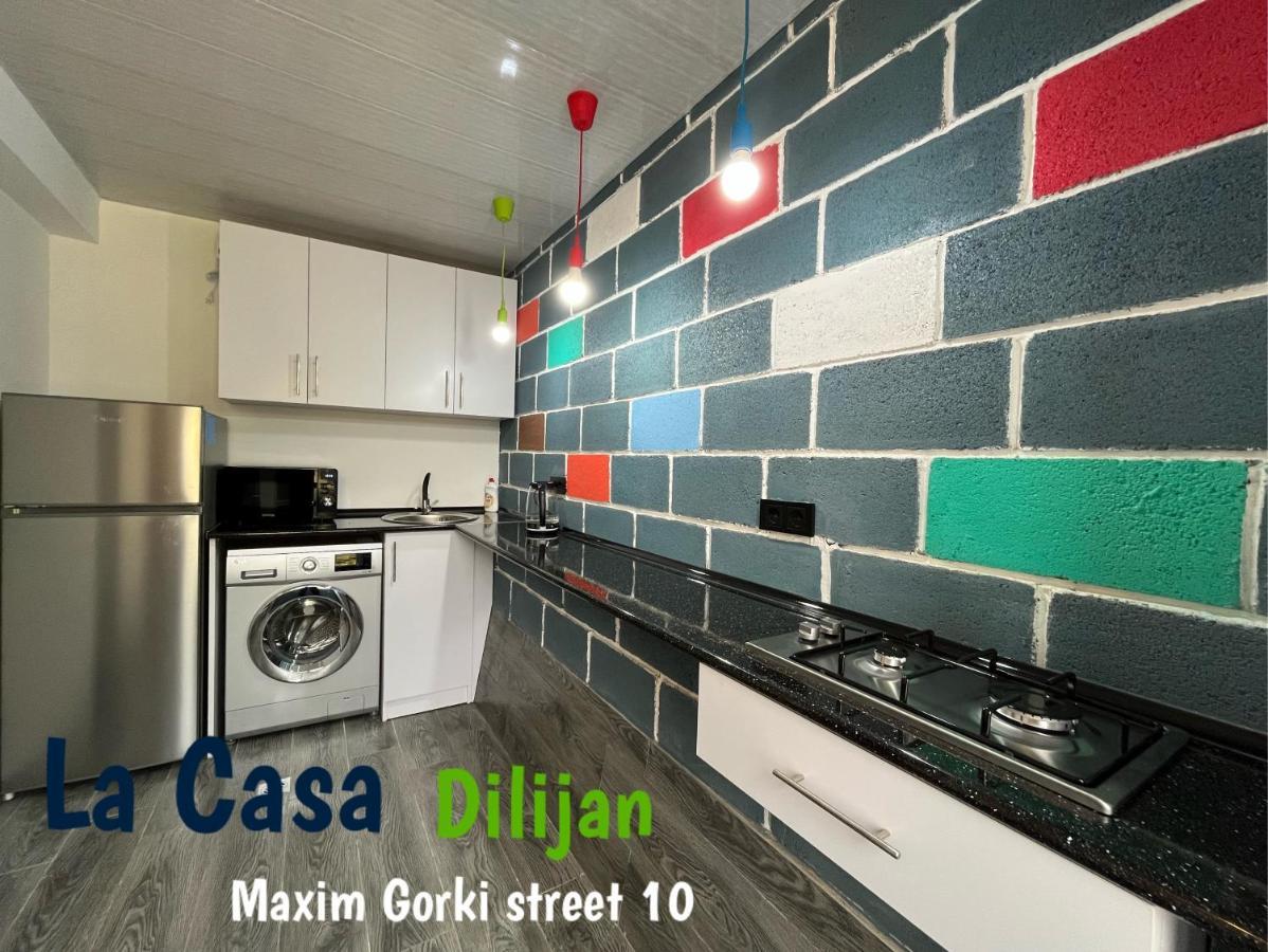 Hostel La Casa ديليجان المظهر الخارجي الصورة