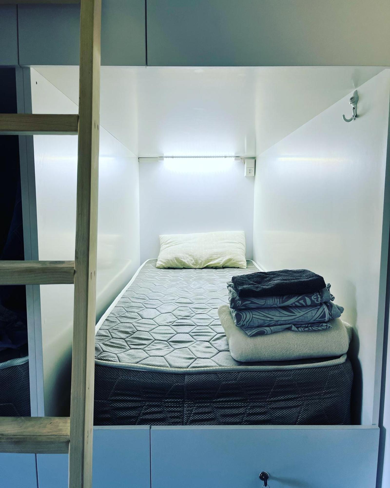 Hostel La Casa ديليجان المظهر الخارجي الصورة