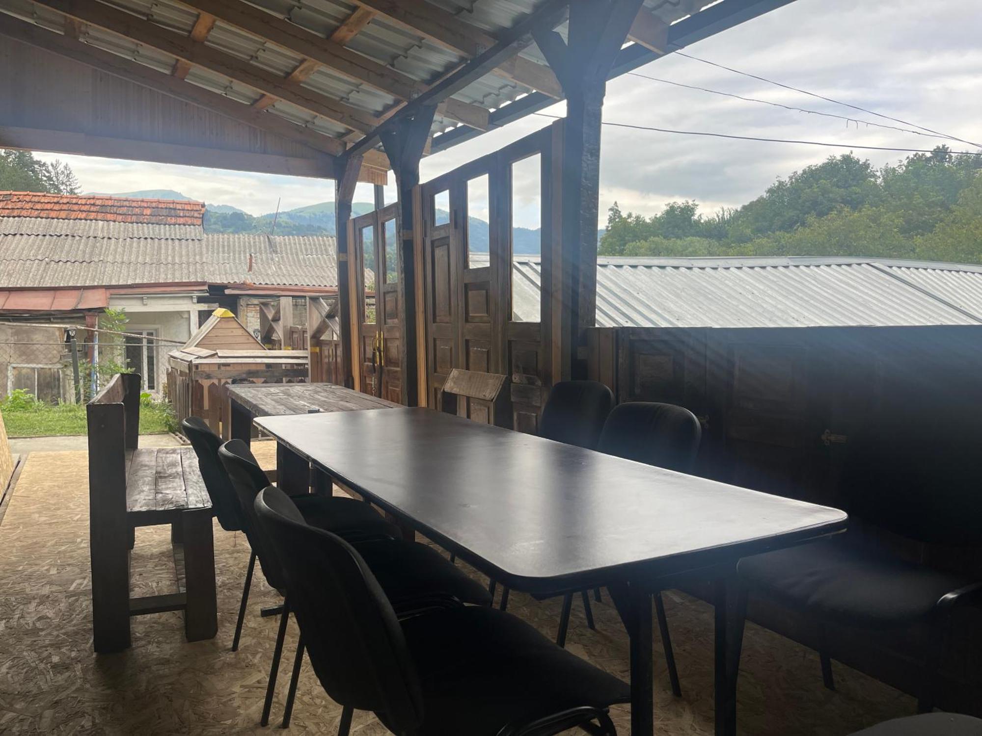Hostel La Casa ديليجان المظهر الخارجي الصورة