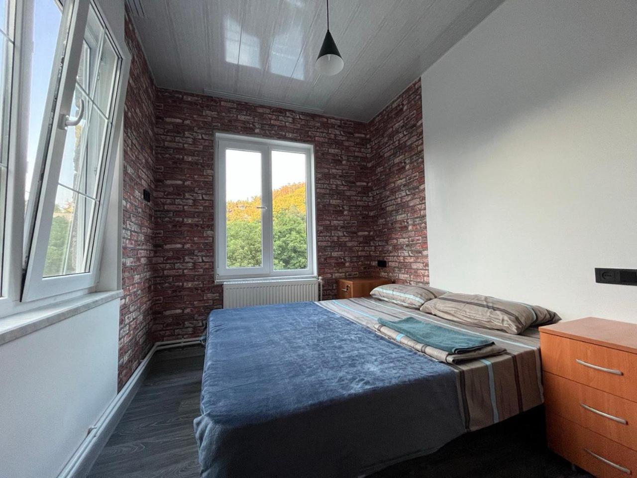 Hostel La Casa ديليجان المظهر الخارجي الصورة
